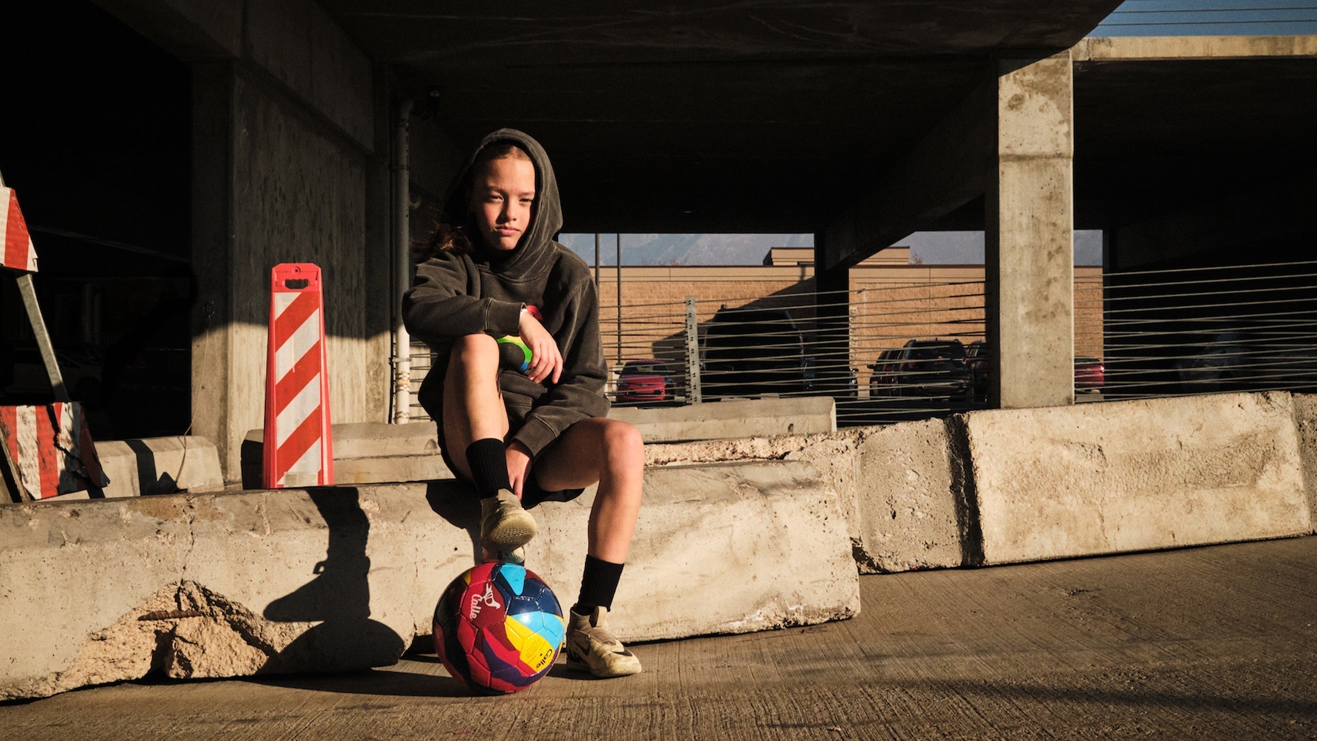 The Street is Ours: The Rise of Maggie Jones – Calle